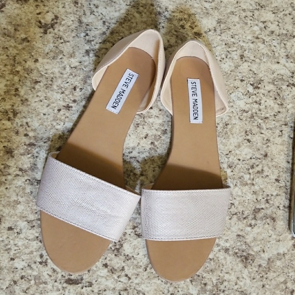 Steve Madden tonnya flat sandals in nude pink