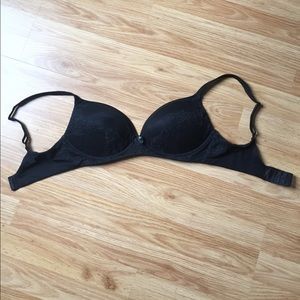 Victoria's Secret 34D Bra