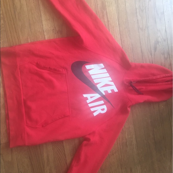 Red Nike pullover - Picture 1 of 2