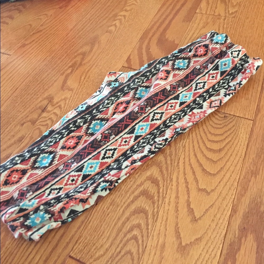 Aztec print leggings