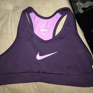 NWOT Nike dri-fit sports bra