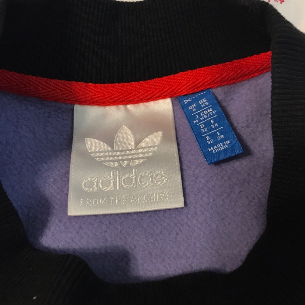 ❌SOLD❌ Adidas Originals Archive Sweatshirt - Picture 6 of 7