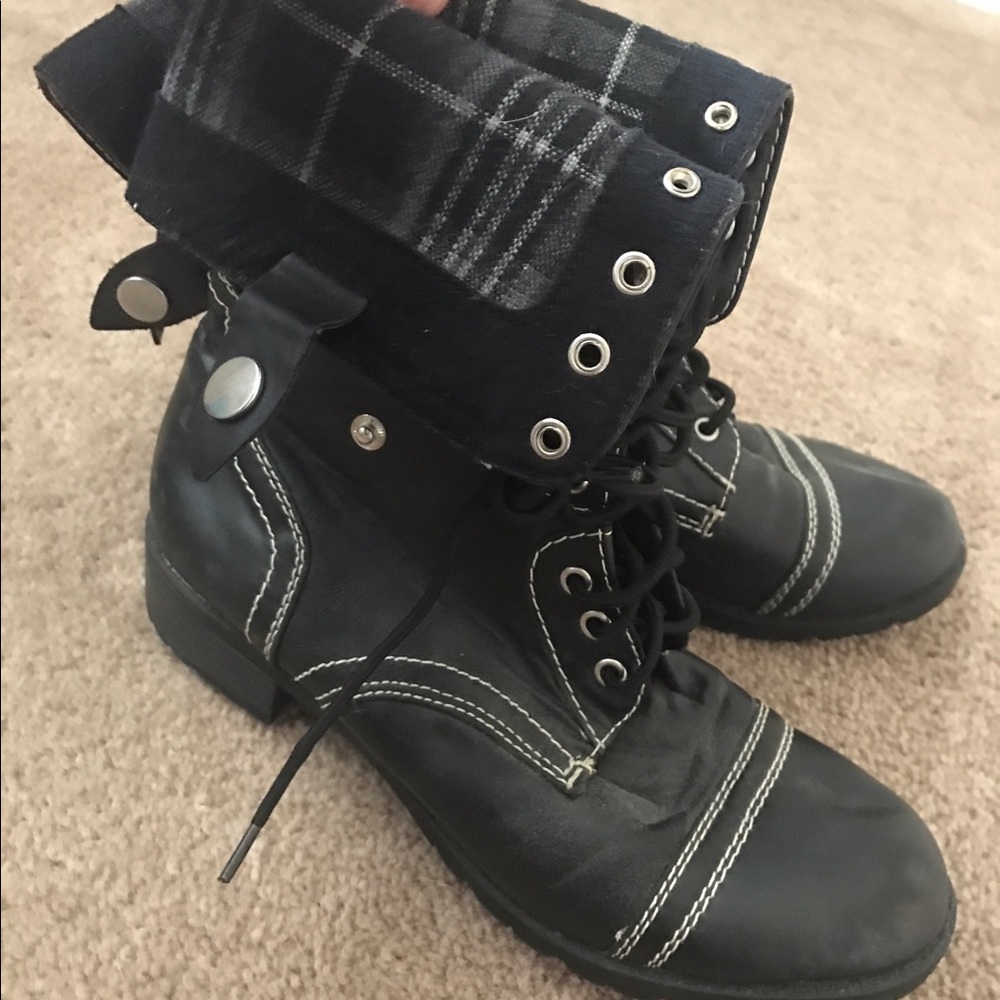 Maurices Flannel Boots