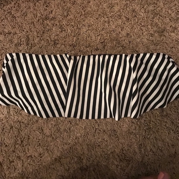 Hurley Other - hurley bikini top size medium