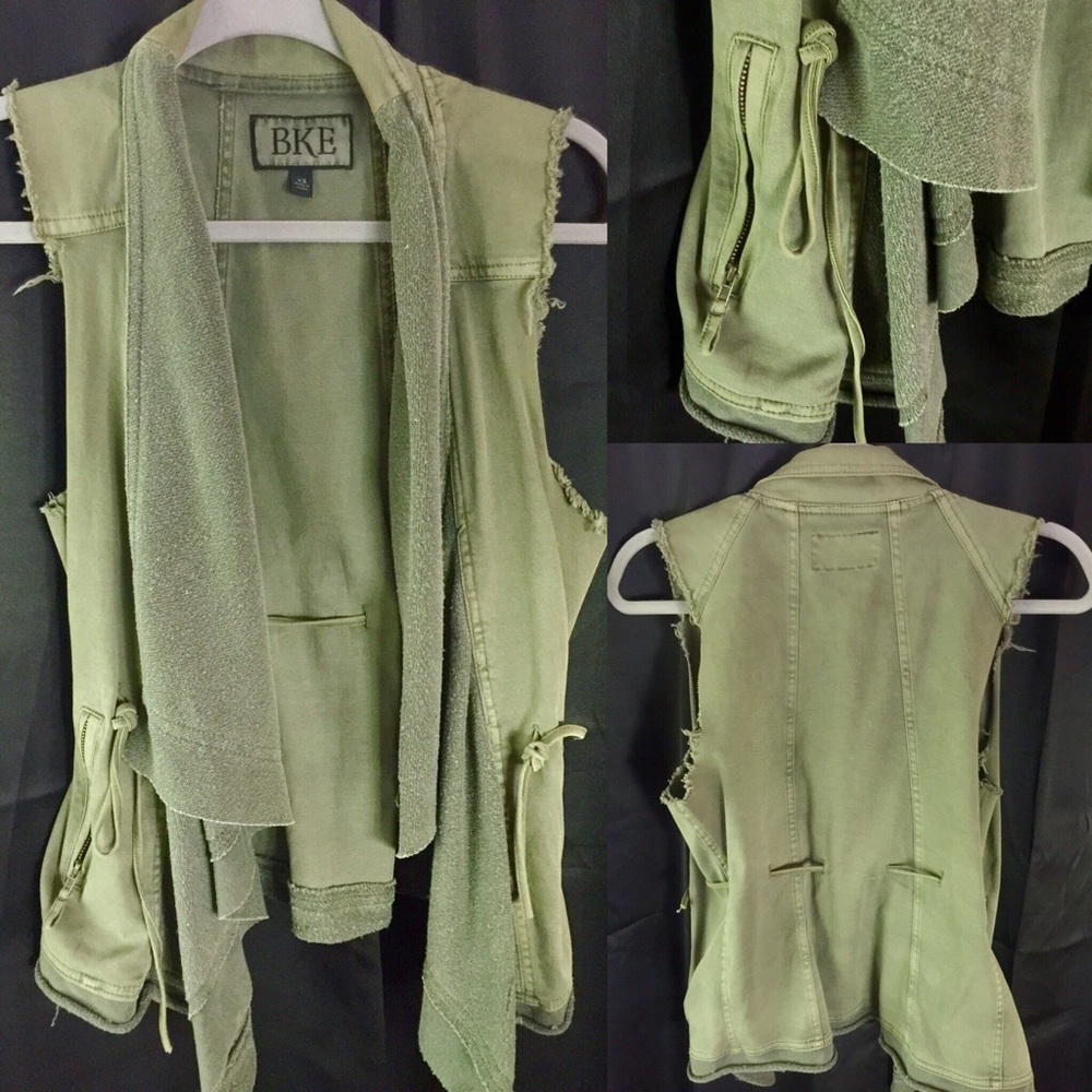 ❌SOLD❌ BKE Vest - Picture 3 of 3