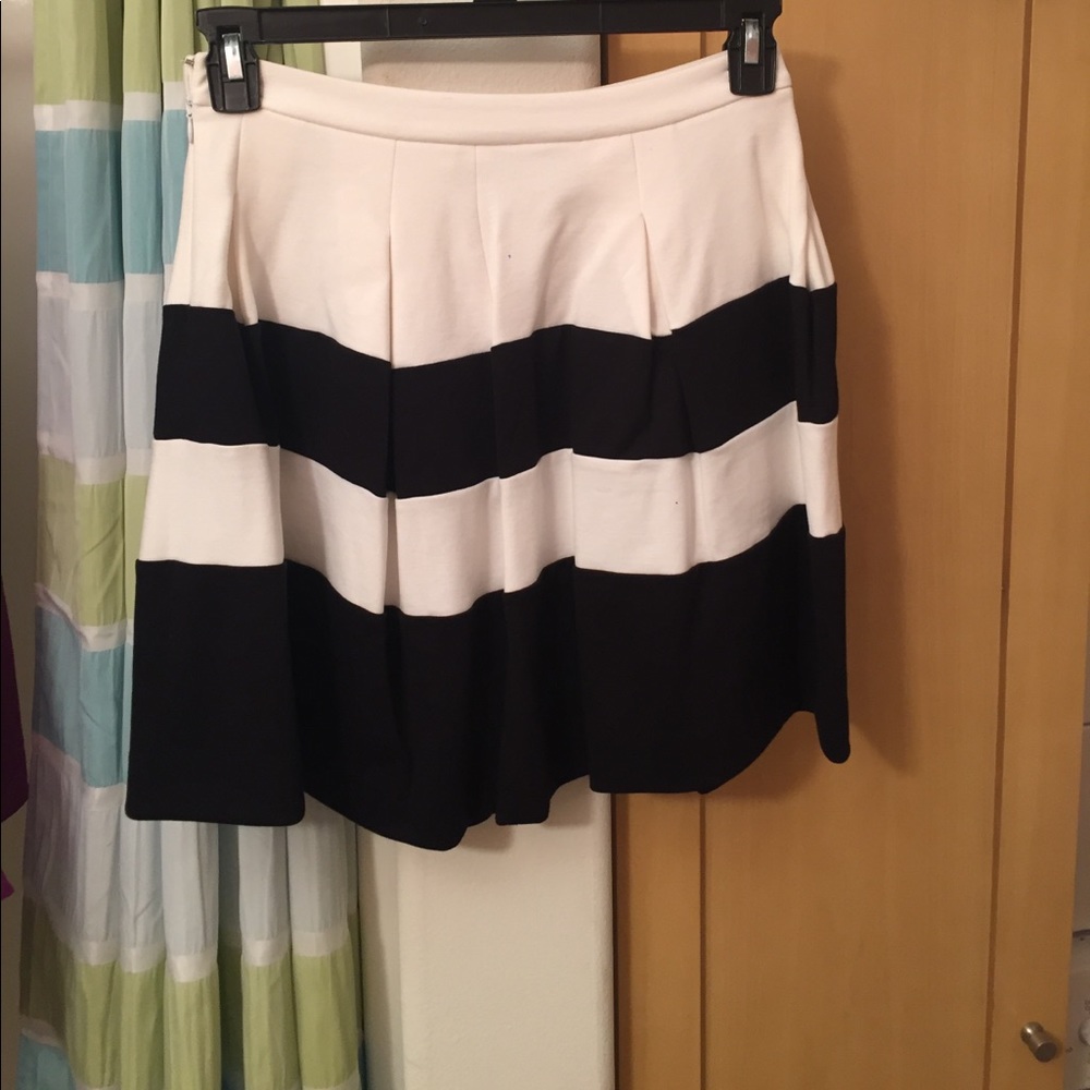Express Skirt Size 8