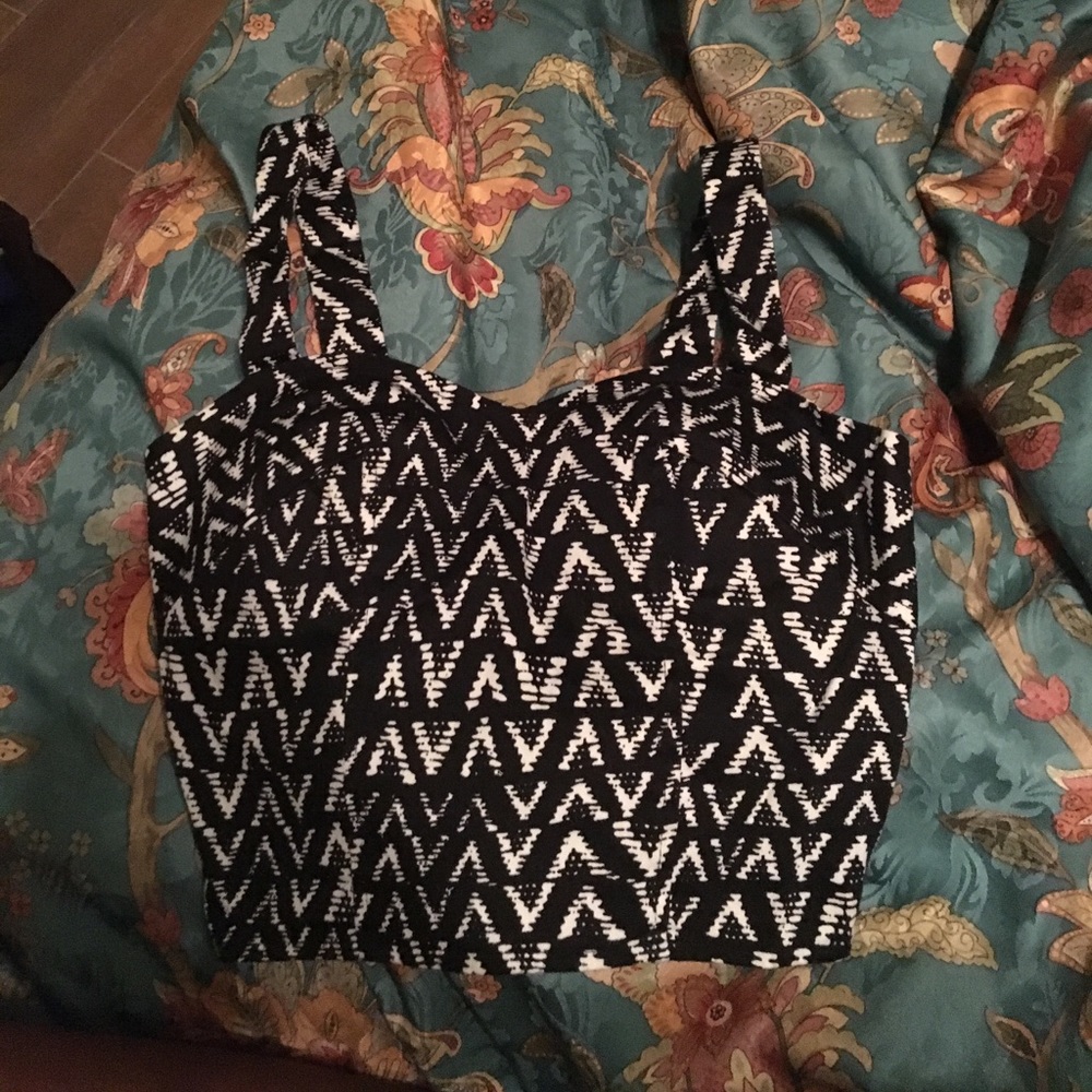 Crop top