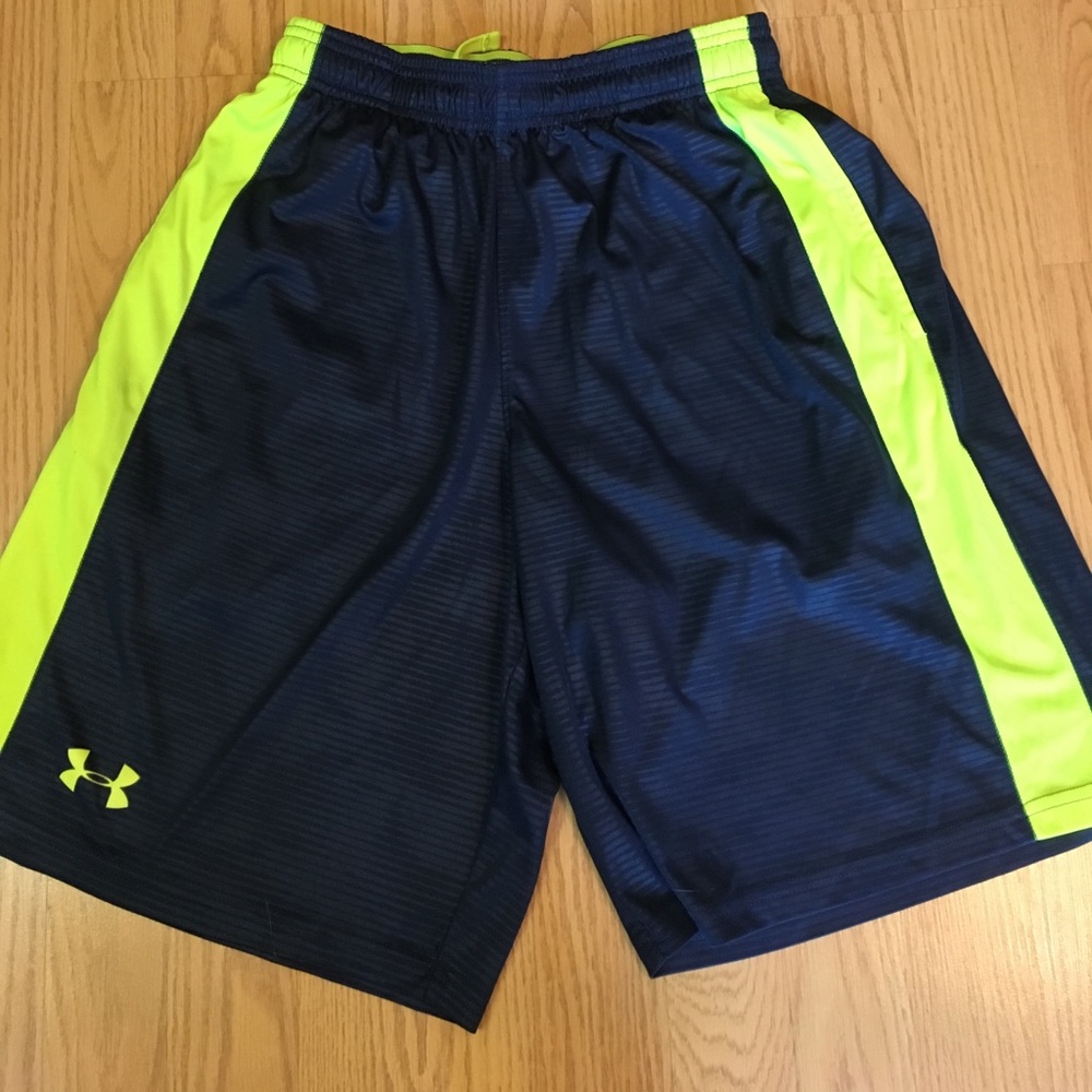 Men's Under Armour navy shorts size SM/P