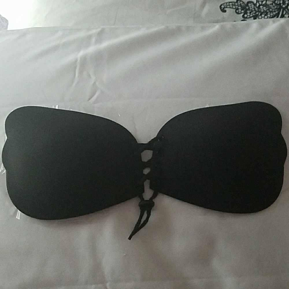 SOLD!!!!!NEW Strapless Backless Bra Size D