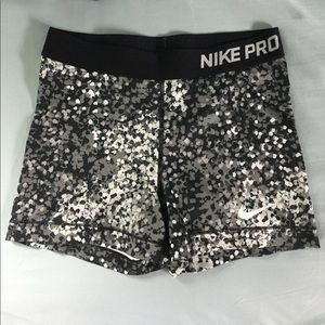 Nike pro print spandex