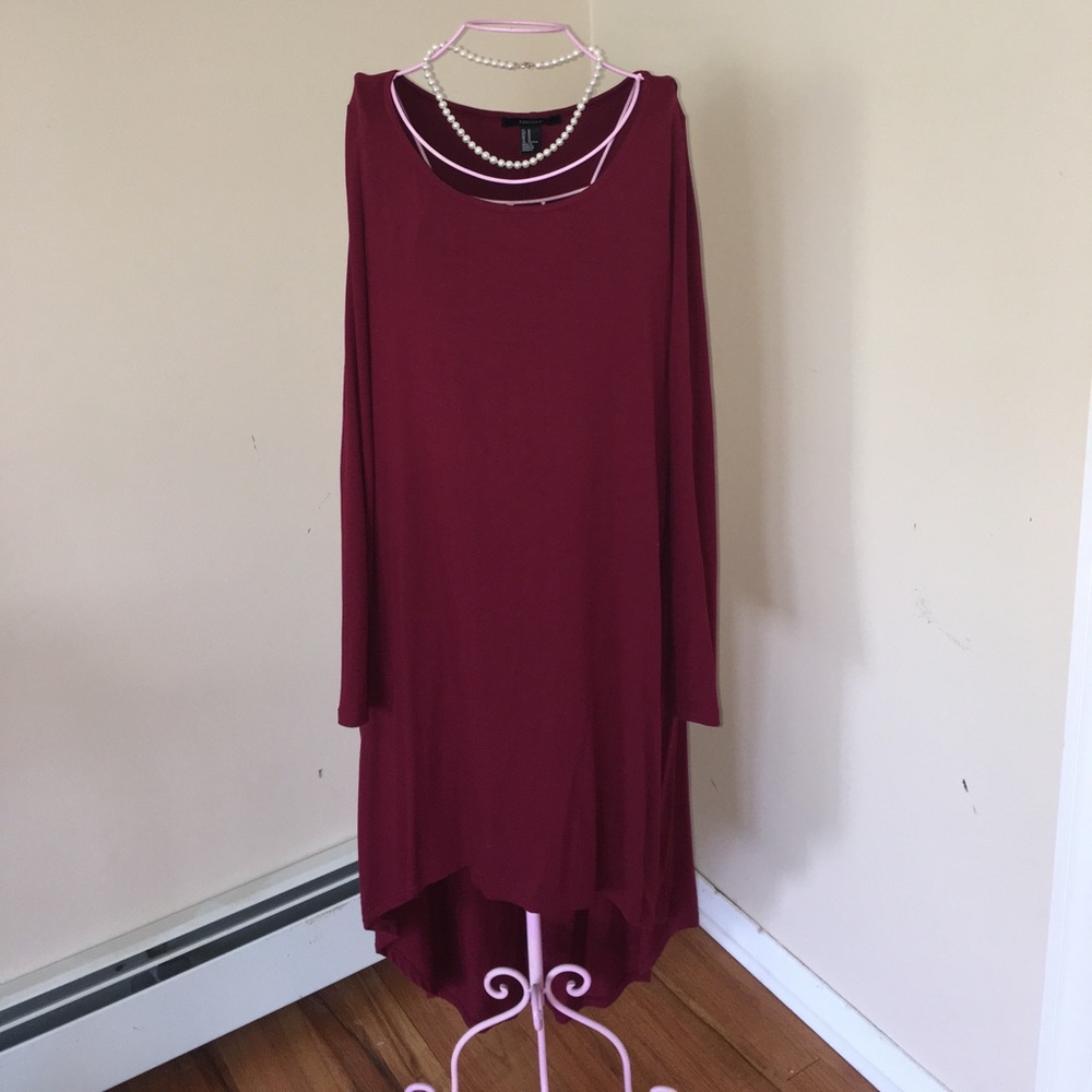 🔮HOST PICK🔮 High low maroon dress!