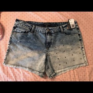 Forever 21 Plus Size Denim Shorts With Studs