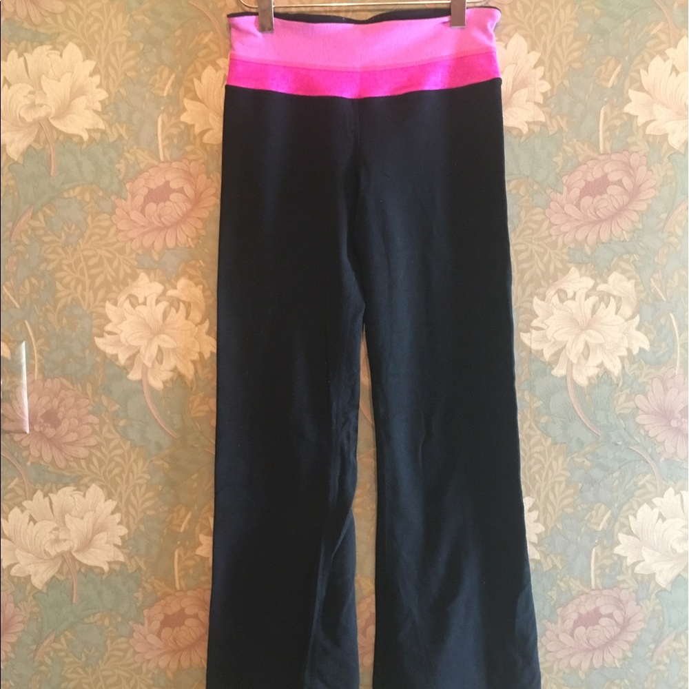 Lululemon yoga pants