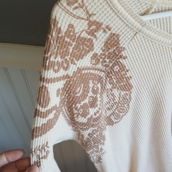 Free People Thermal Top! - Picture 4 of 5