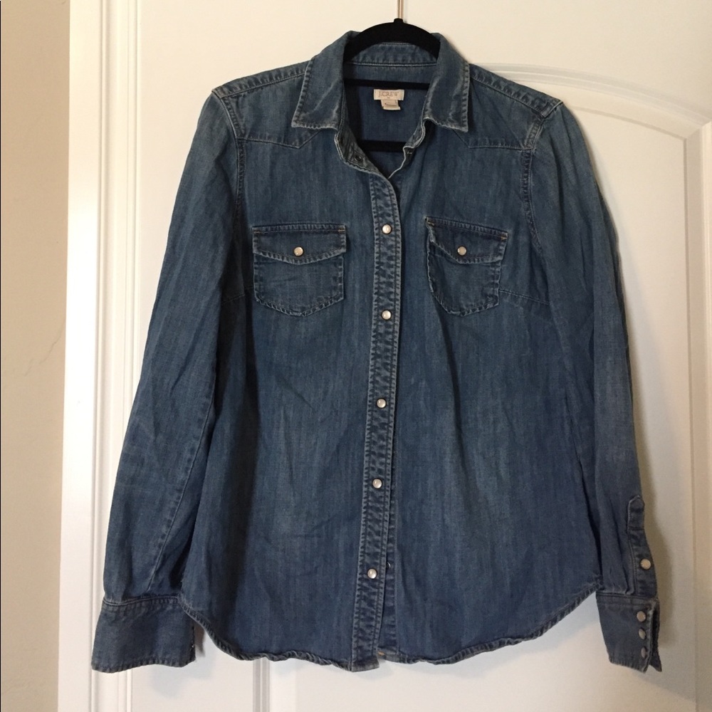 Pearl snap Chambray Shirt