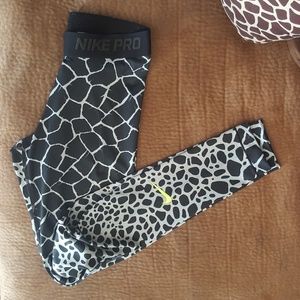 Nike dri fit leggings