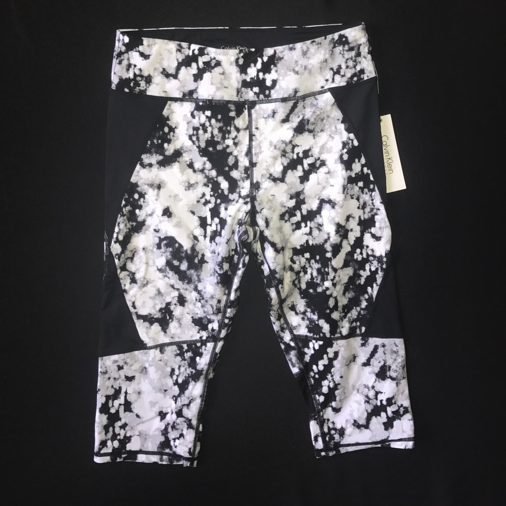 Calvin Klein Performance Capris, M. St. Jude
