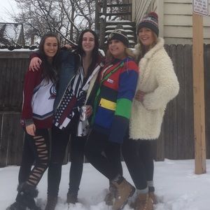 Meet your Posher, Caroline