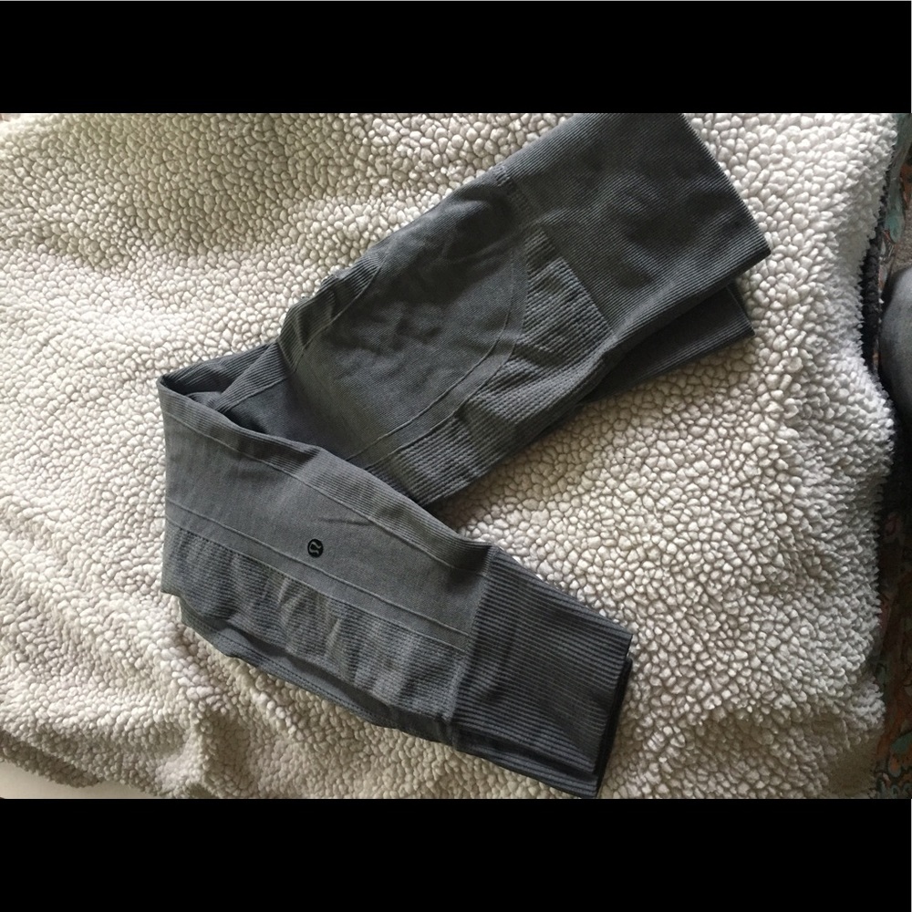 Lululemon Ebb to the street pant