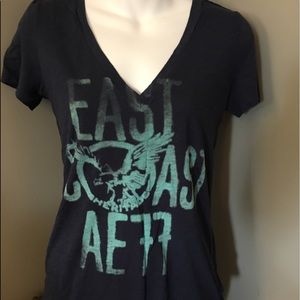 American Eagle V Neck T-Shirt