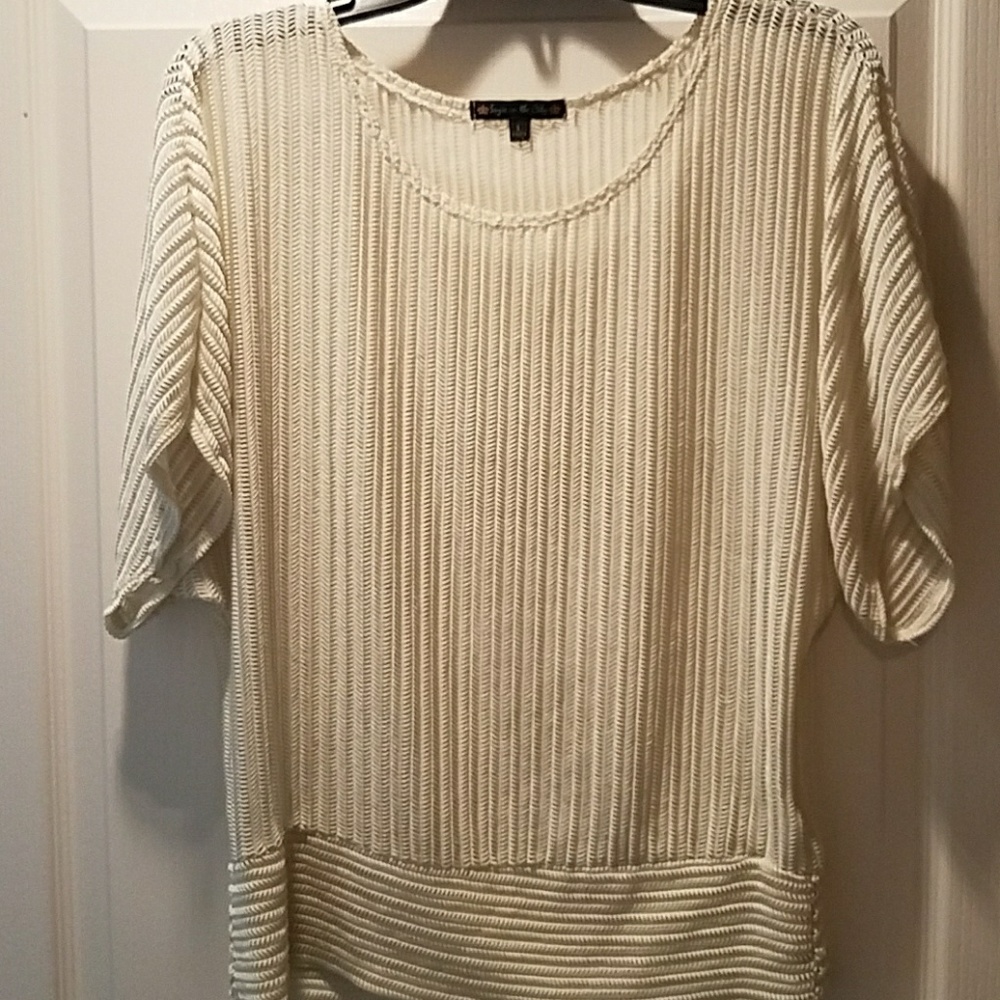 Sexy ivory top