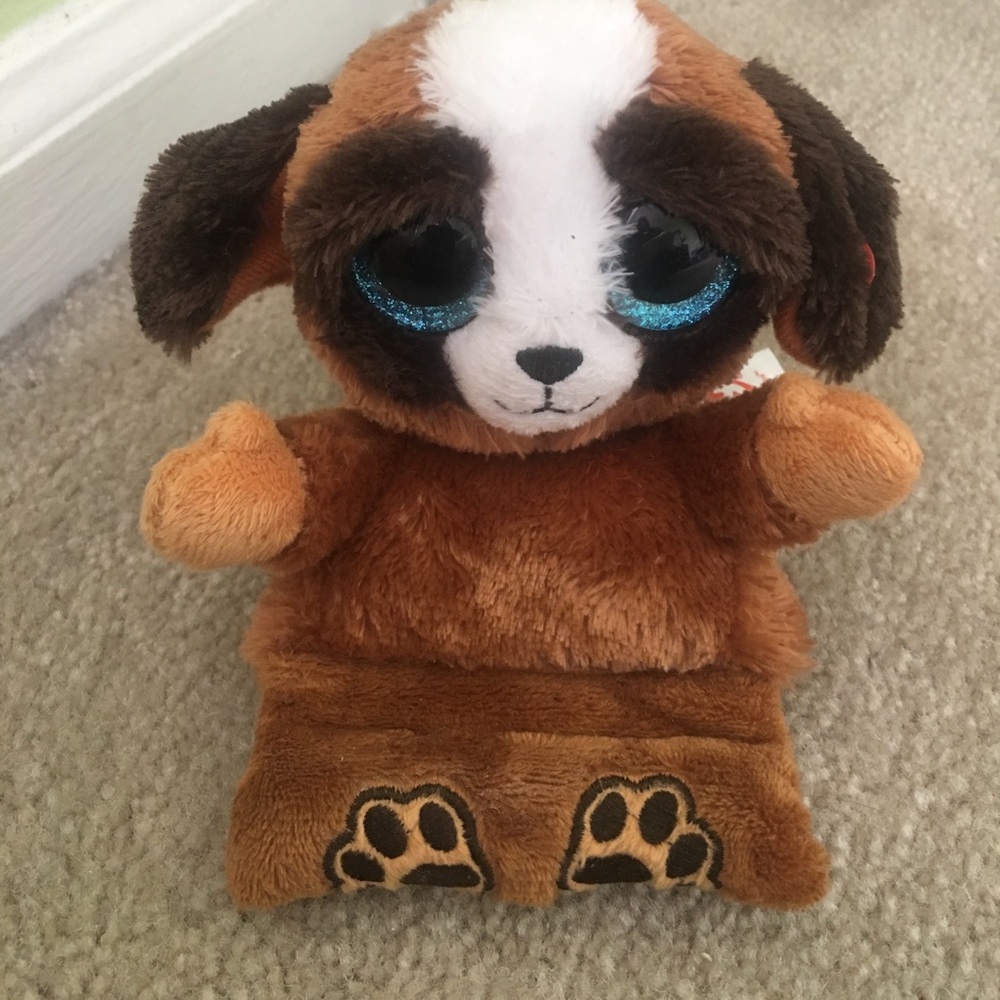 Stuffed animal phone stand 😊