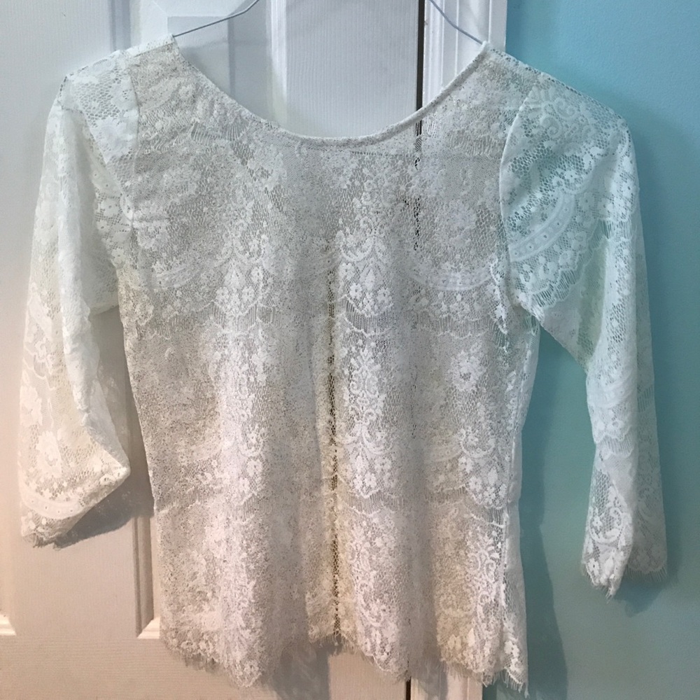 mid sleeve blouse