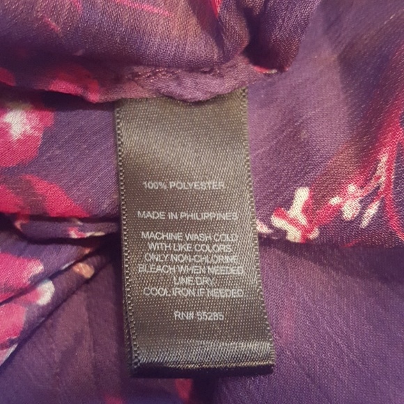 Express sheer bat wing floral blouse - Picture 4 of 6