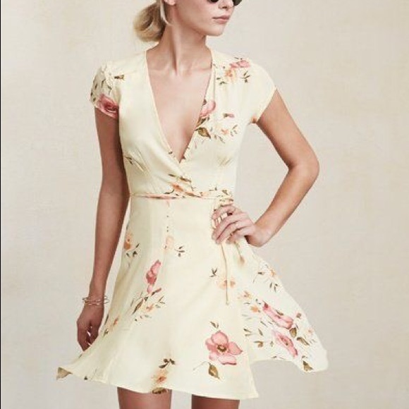 Reformation Dresses & Skirts - Reformation Raquel dress in barnyard
