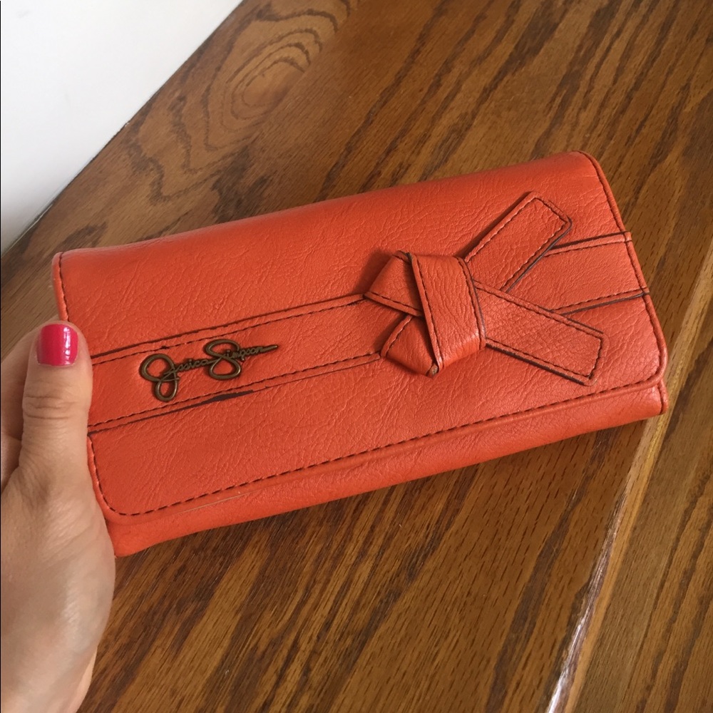 Jessica Simpson wallet