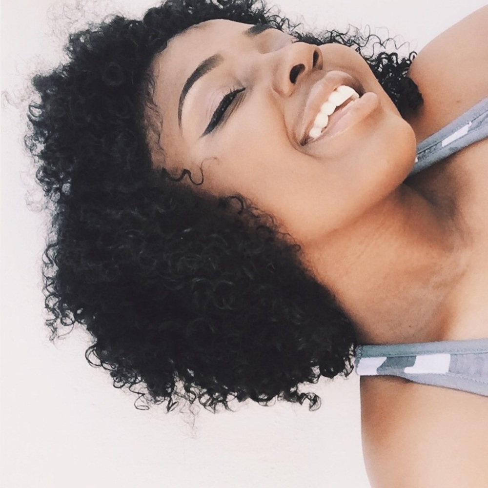 Meet your Posher, Abigael