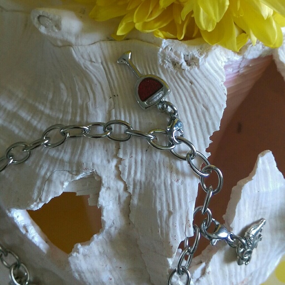 Bracelets - Picture 2 of 4