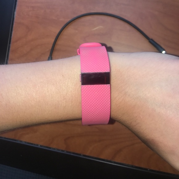 Fitbit charge HR pink