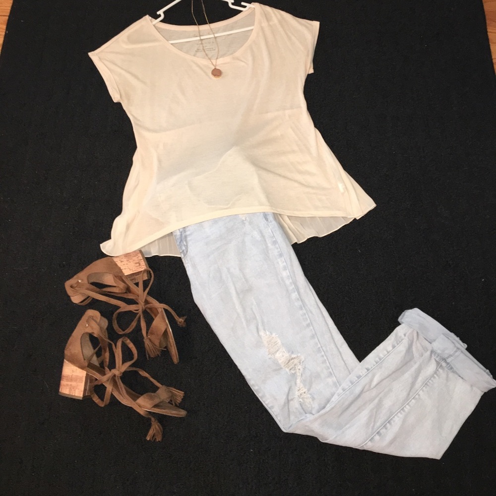Ivory American Eagle top