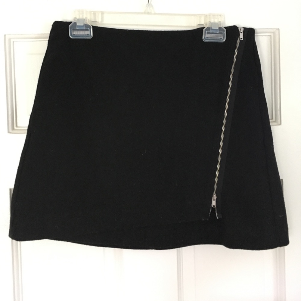 Gap ♥️ Sexy Skirt with Zipper Sz 6