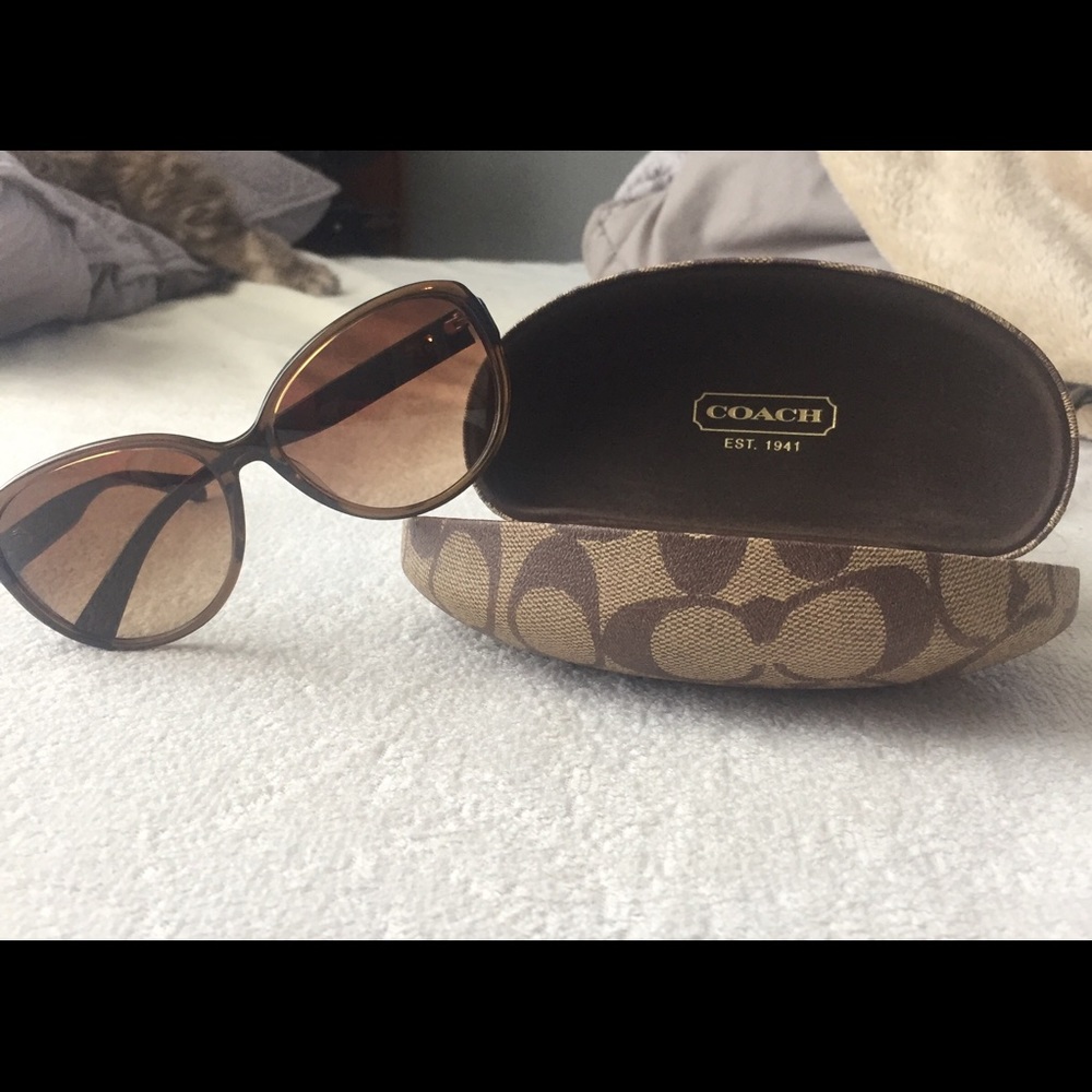 Coach sunglasses - Picture 1 of 8