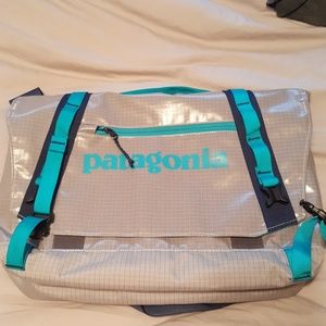 Patagonia messenger bag