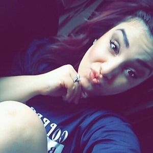 Meet your Posher, Karena