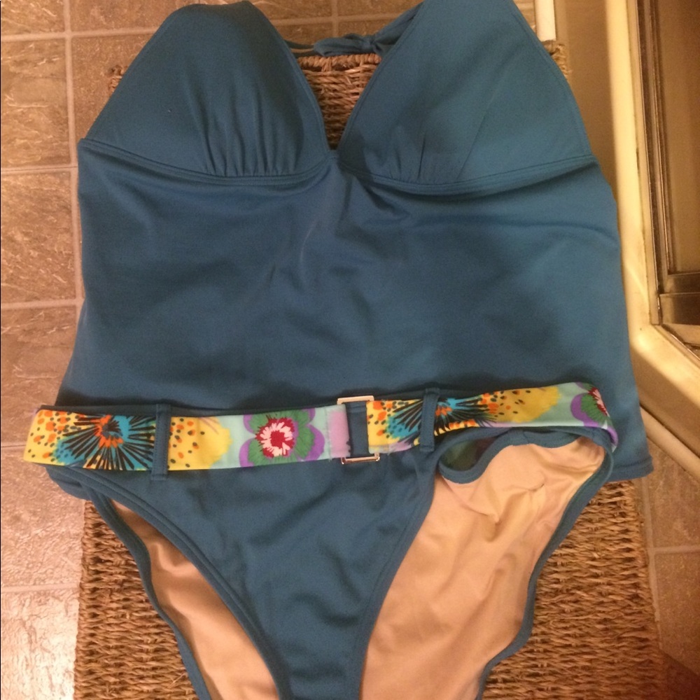 XL Victoria secret tankini