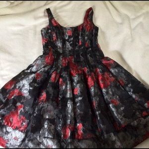 Gorgeous "Jones New York" cocktail dress, size 8