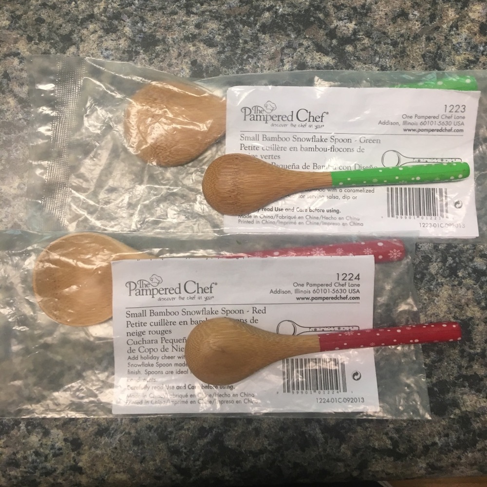2X Small and 2X mini wooden spoons PAMPERED CHEF