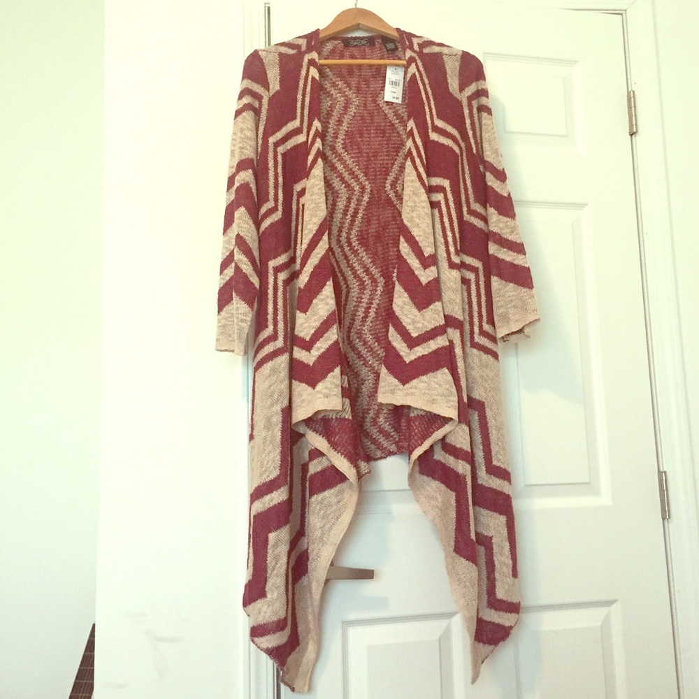 Adorable Maroon and Tan Chevron Cardigan, NWT L
