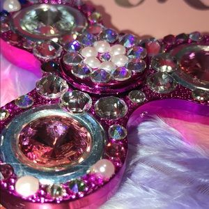 Diamond diva Fidget Spinner in pink ..