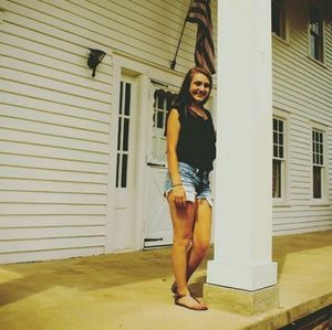 Meet your Posher, Nicole