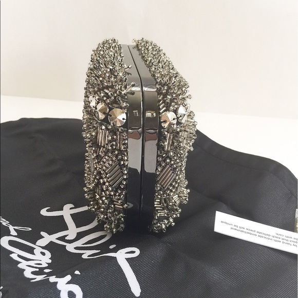 🎉Sale🎉NWT Auth Alice + Olivia handmade clutch - Picture 3 of 8