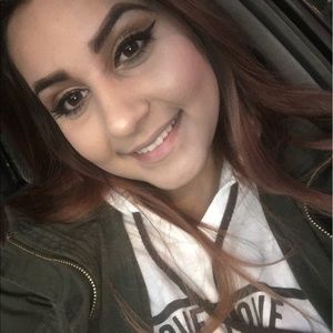 Meet your Posher, Mirna