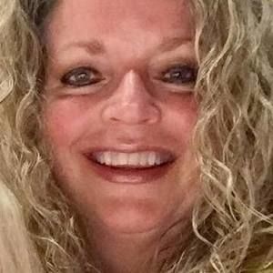 Meet your Posher, Dee