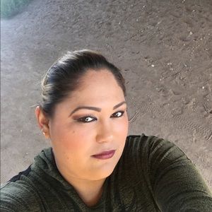 Meet your Posher, Sandra