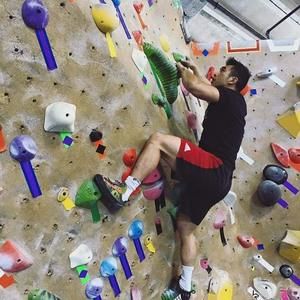 Meet your Posher, Dennis