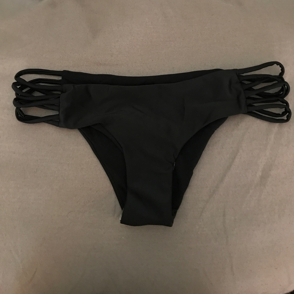 Bikini set 👙 - Picture 4 of 4